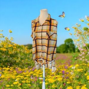 New York Laundry Brown and Tan Asymmetrical Button Down Shirt